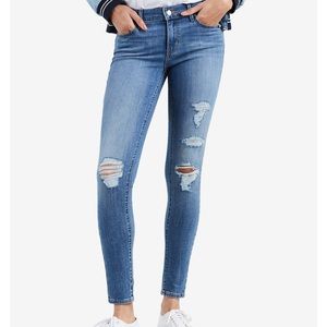 LEVI’S 710 Super Skinny Jeans